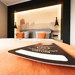 Juststay &