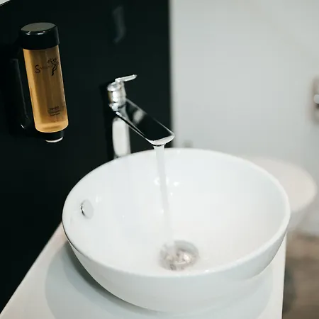 Juststay & Hotel Ratingen