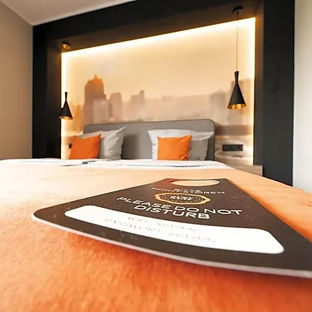 Juststay & 3* راتينغن