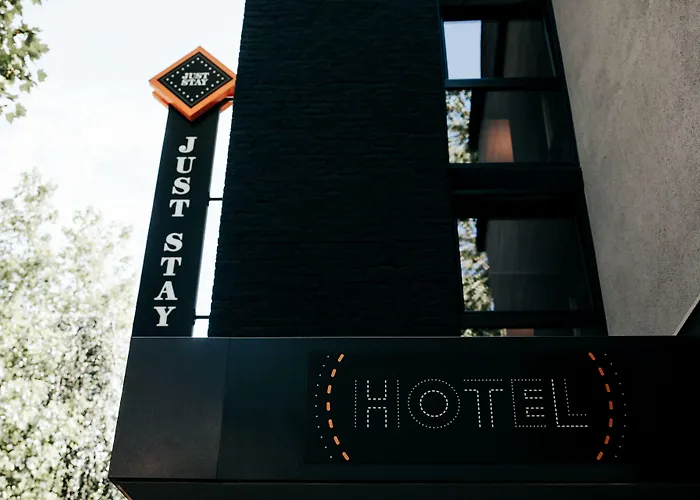Szálloda Juststay & 3*