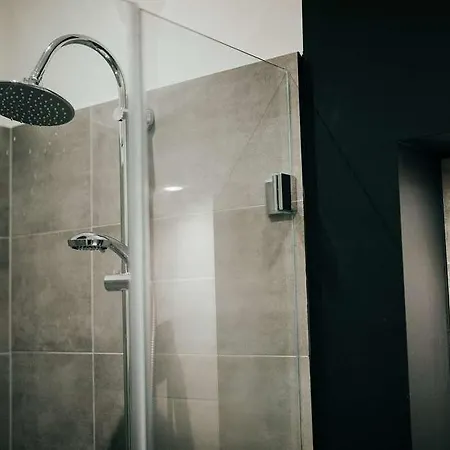 Juststay & 3* Ratingen