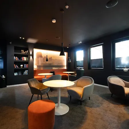 Juststay & 3*